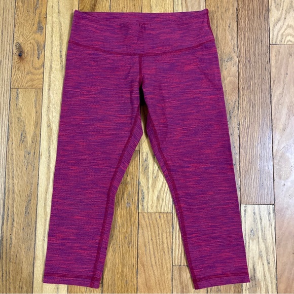 Lululemon Wunder Under Crop II in Space Dye Bumble Berry Flaming Tomato Size 8 - Picture 4 of 8